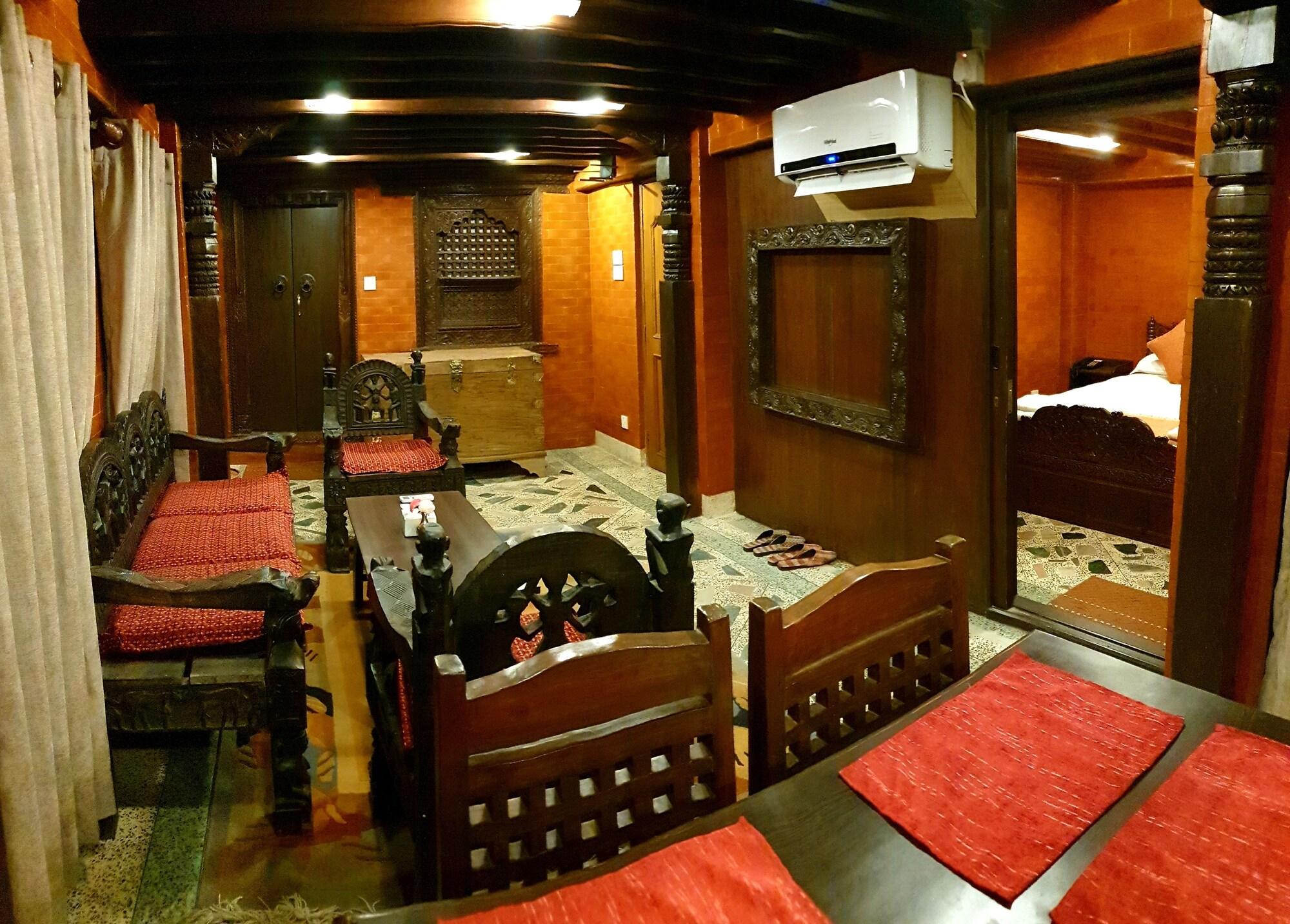 होटल Temple House 3*